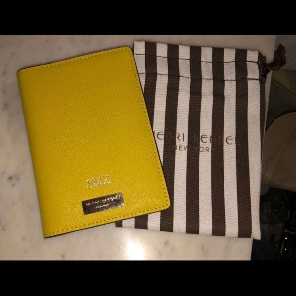 Henri Bendel passport holder